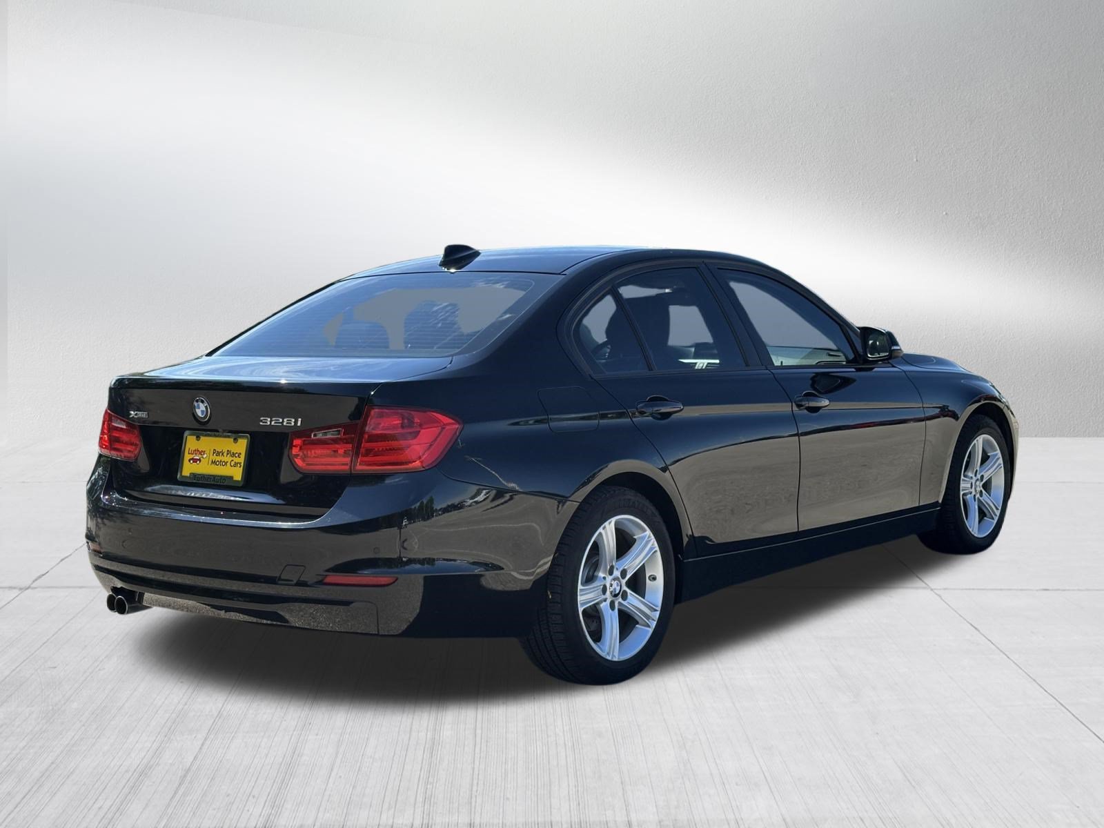 Used 2013 BMW 328i xDrive Sedan AWD/4WD image 7