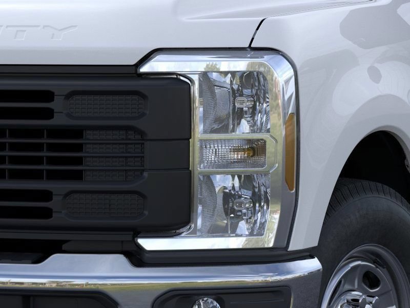 New 2026 Ford F250 XL w/ 360-Degree Camera Package RWD image 41