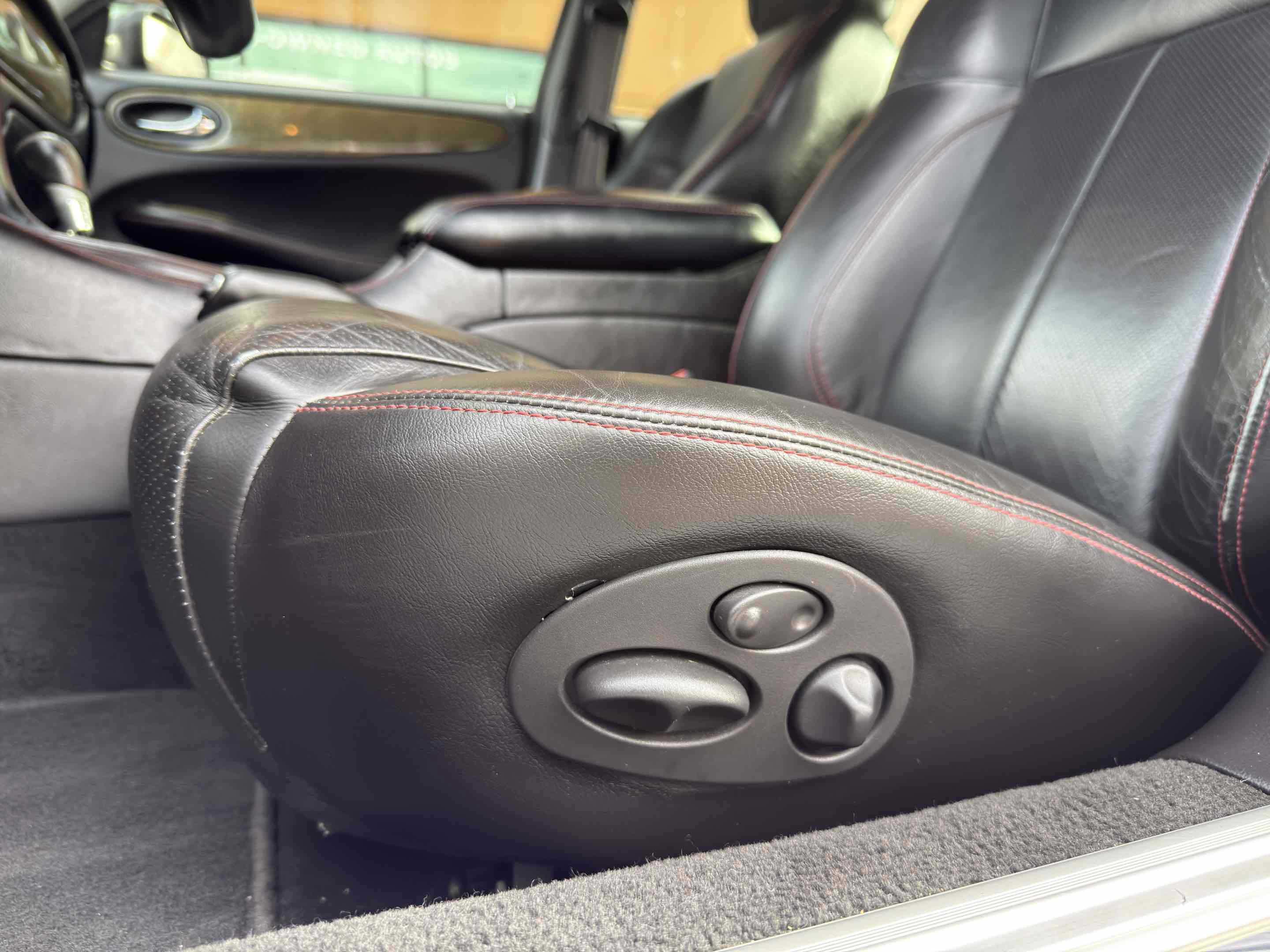 Used 2002 Jaguar XJ8 image 67