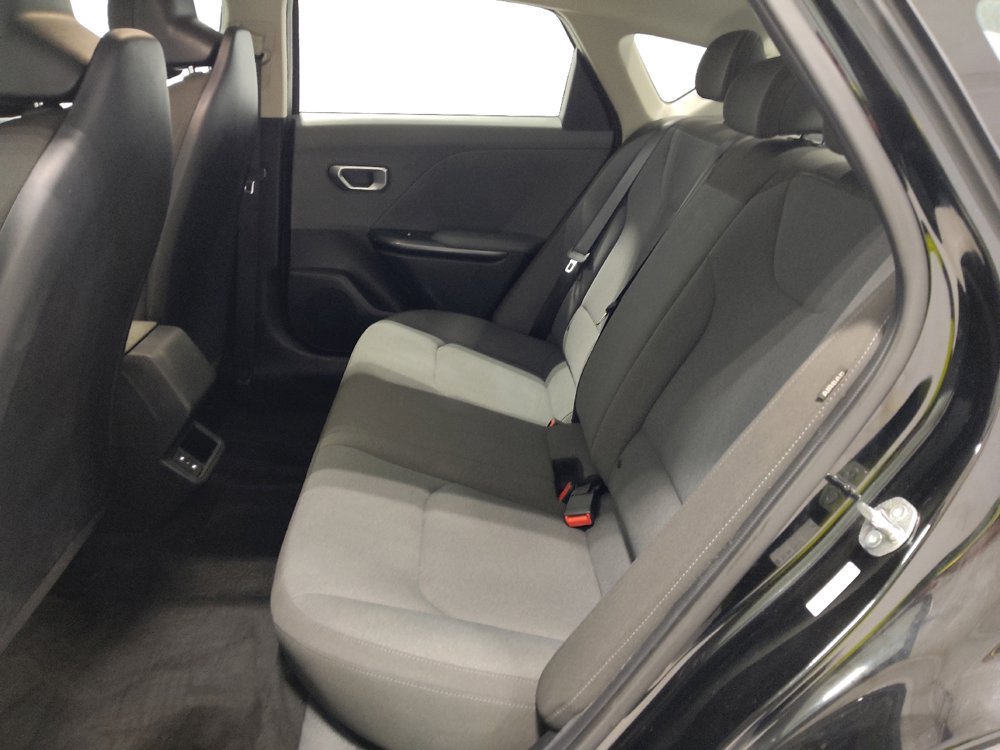 Used 2025 Kia K4 LXS image 18