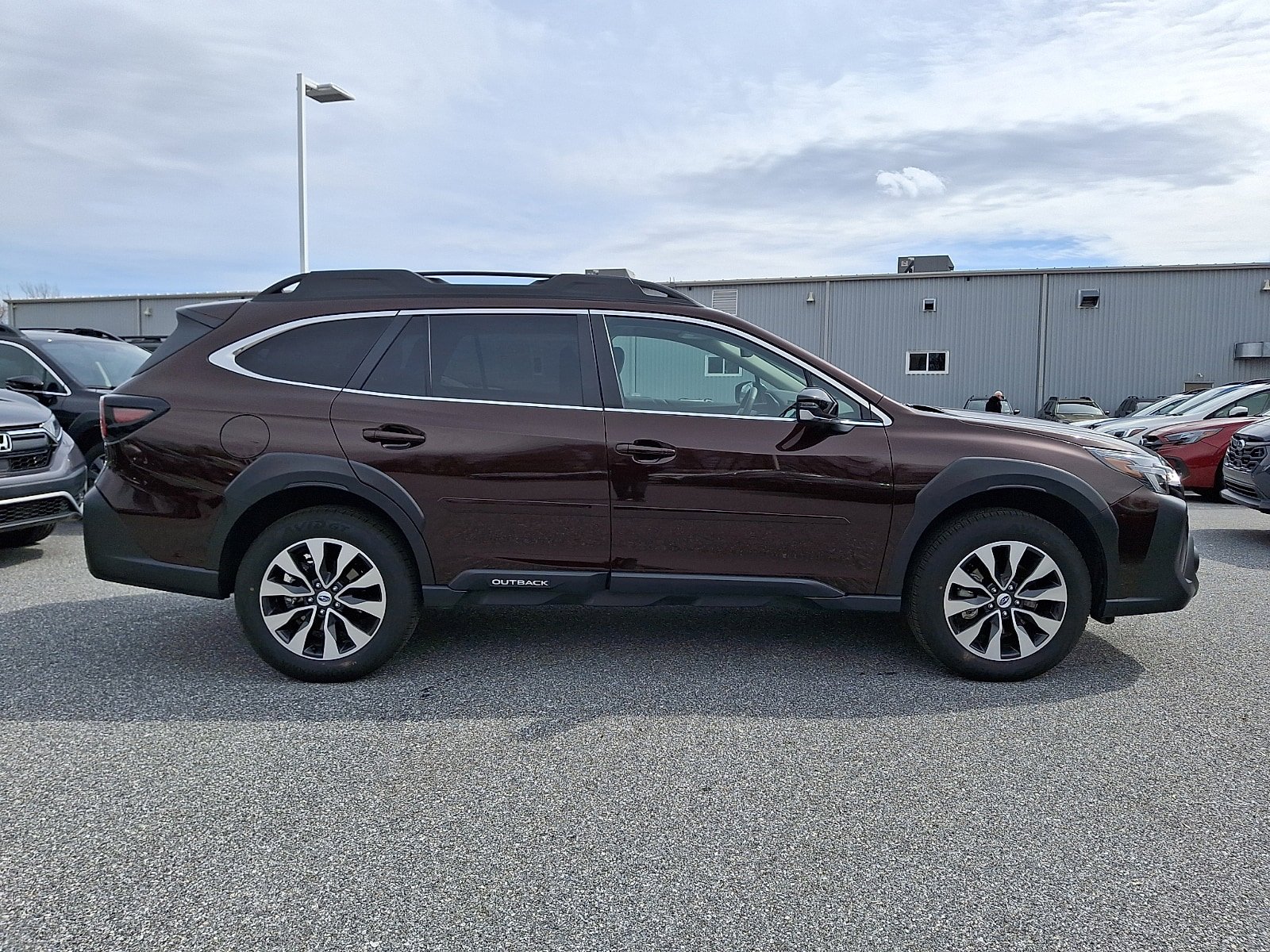 Certified 2025 Subaru Outback Limited AWD/4WD video 4