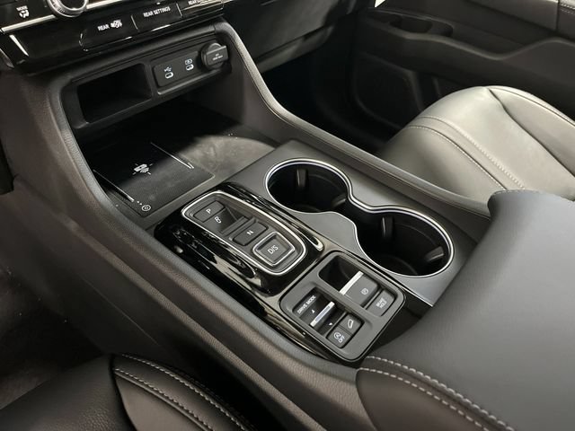 New 2026 Honda Pilot Touring image 17