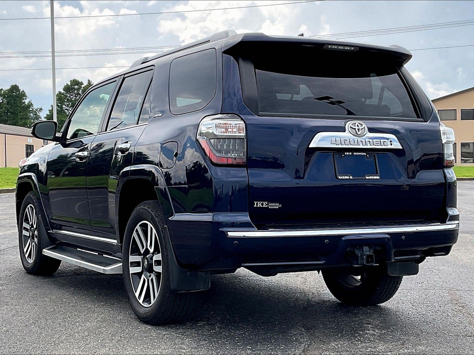 Used 2022 Toyota 4Runner Limited AWD/4WD image 4