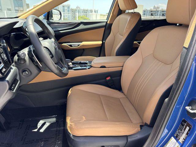 Certified 2025 Lexus NX 250 FWD w/ Accessory Package (K3) image 11