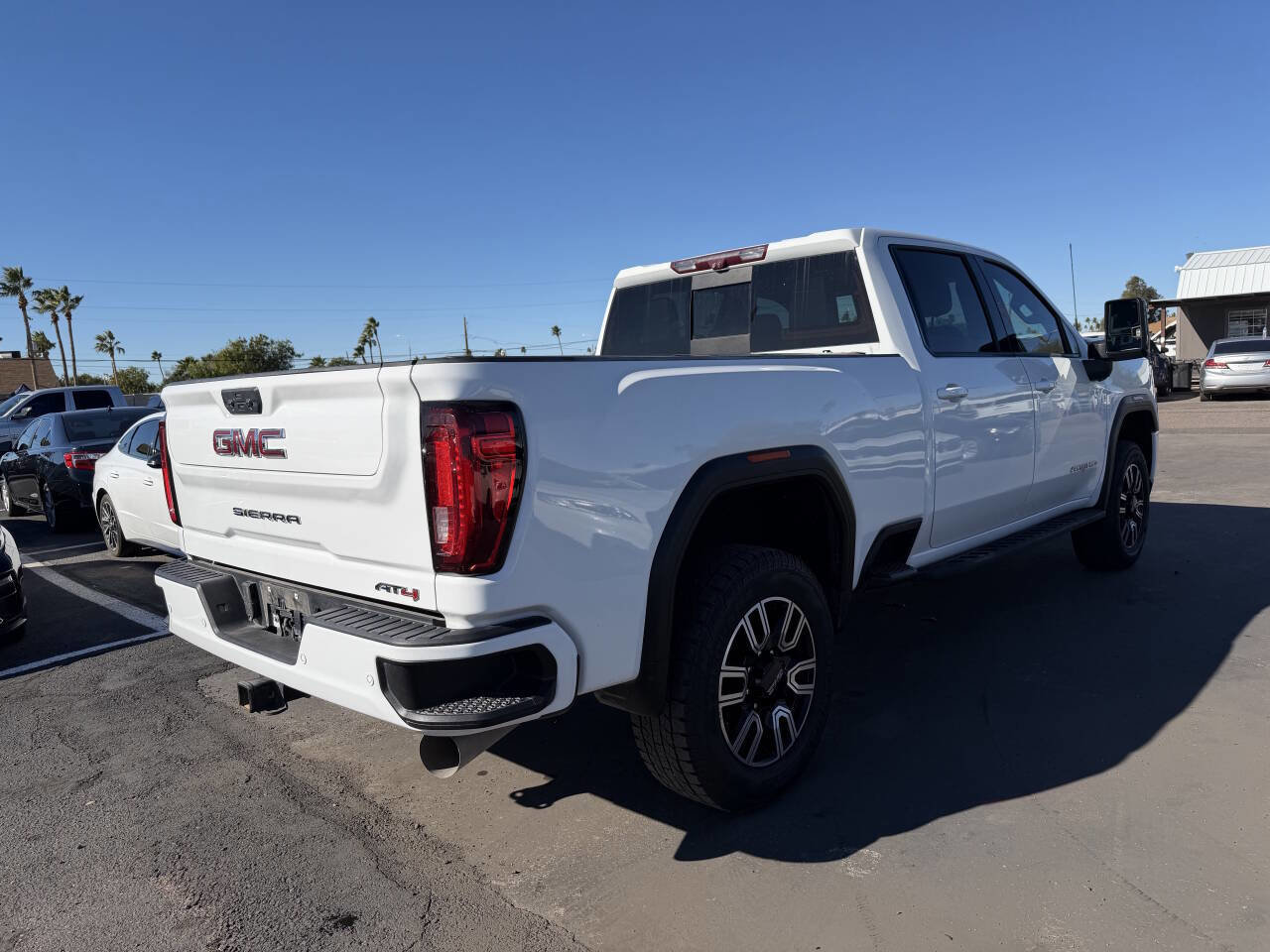 Used 2021 GMC Sierra 2500 AT4 w/ AT4 Premium Plus Package AWD/4WD image 13