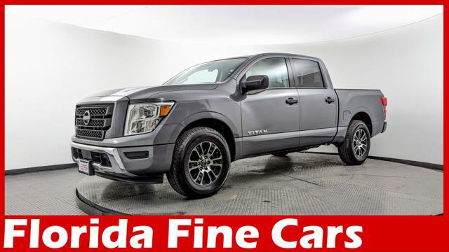 Used 2023 Nissan Titan SV image 1