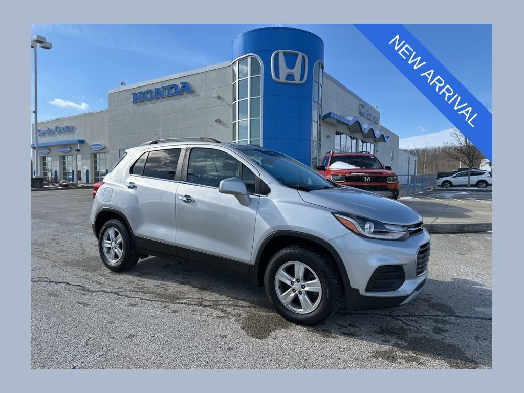Used 2020 Chevrolet Trax LT w/ LT Convenience Package