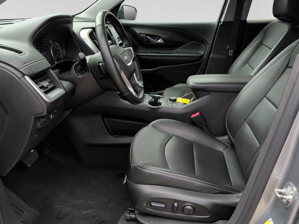 Used 2024 GMC Terrain SLT AWD/4WD image 16