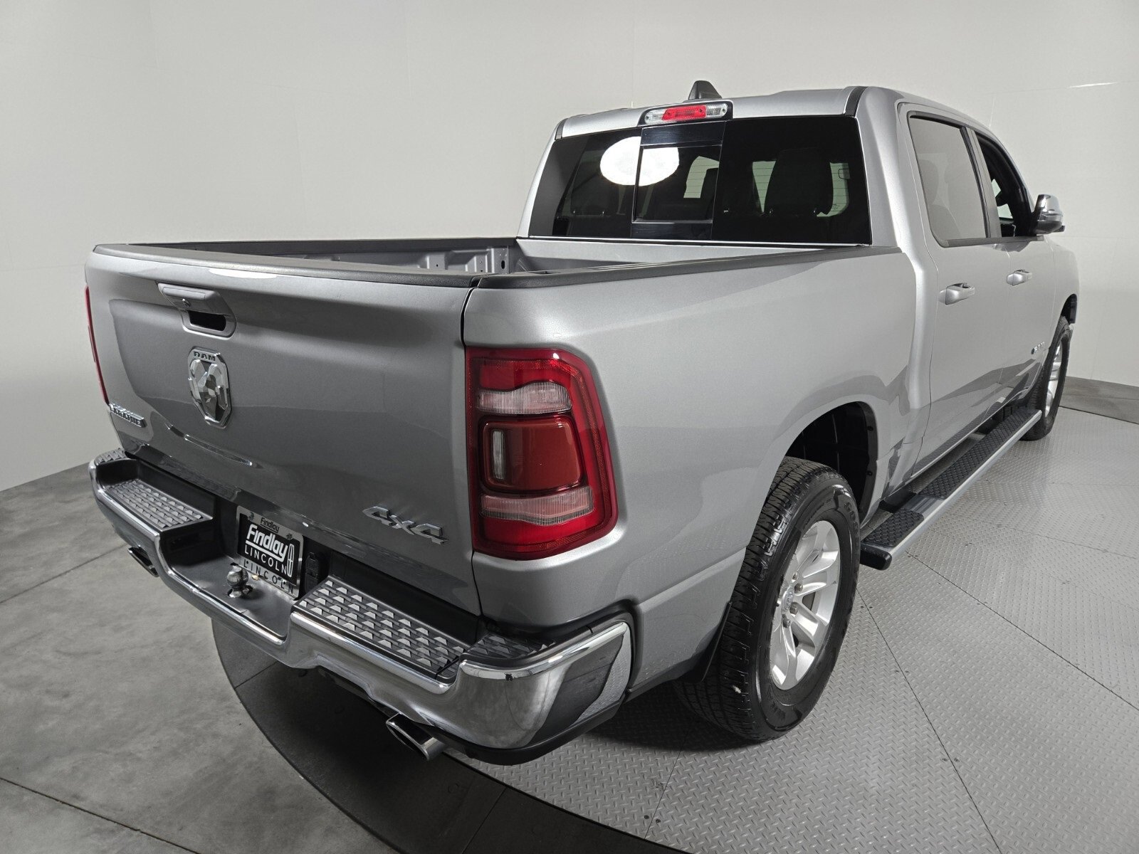 Used 2024 RAM 1500 Laramie image 4