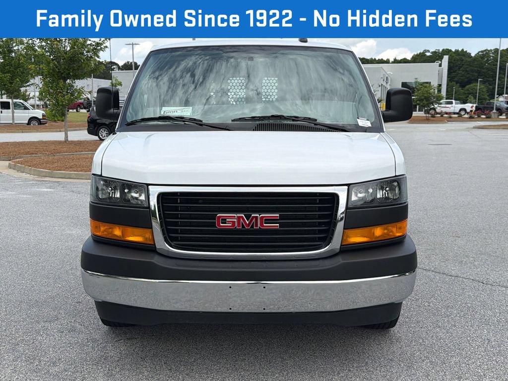 Used 2024 GMC Savana 2500 w/ Driver Convenience Package RWD image 2