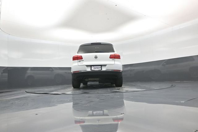 Used 2018 Volkswagen Tiguan Limited image 41