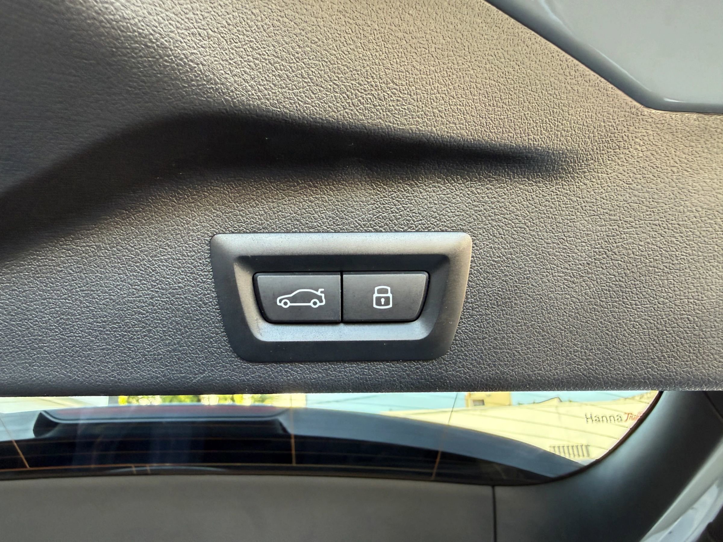 Used 2024 BMW X5 xDrive40i w/ M Sport Package image 22