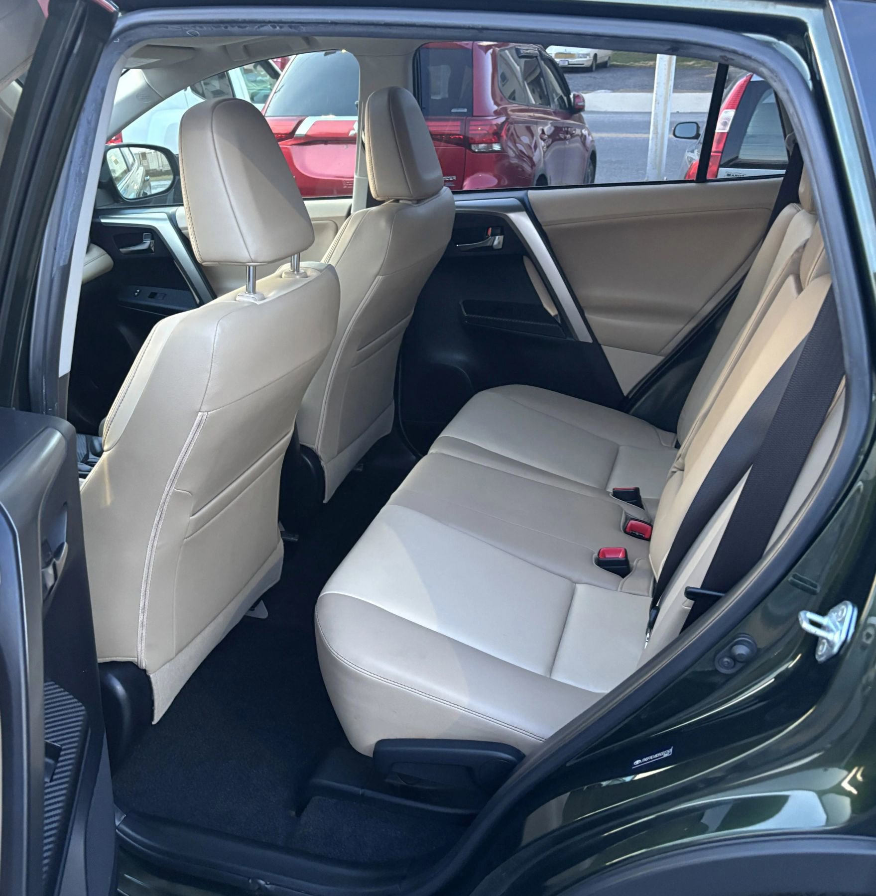 Used 2013 Toyota RAV4 Limited image 9