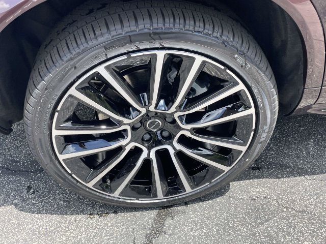New 2026 Volvo XC90 B6 Plus w/ Protection Package AWD/4WD image 10