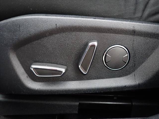 Used 2020 Ford Fusion SE AWD/4WD image 11
