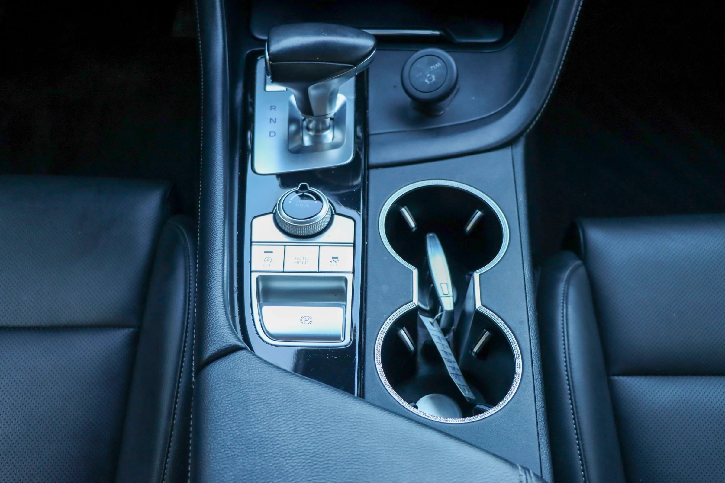 Used 2019 Genesis G70 2.0T Advanced image 25