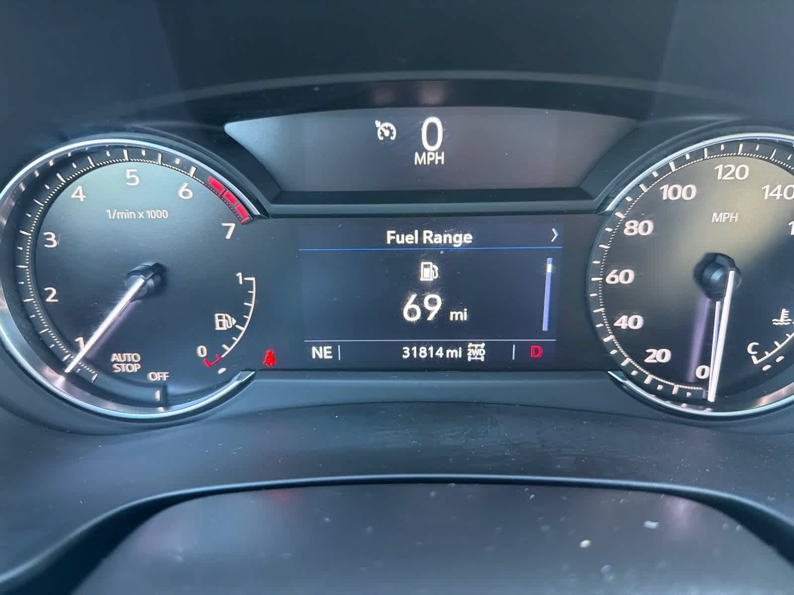 Used 2023 Cadillac XT4 Premium Luxury AWD/4WD image 5