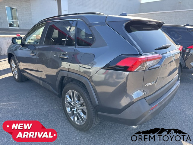 Used 2020 Toyota RAV4 XLE Premium FWD image 8