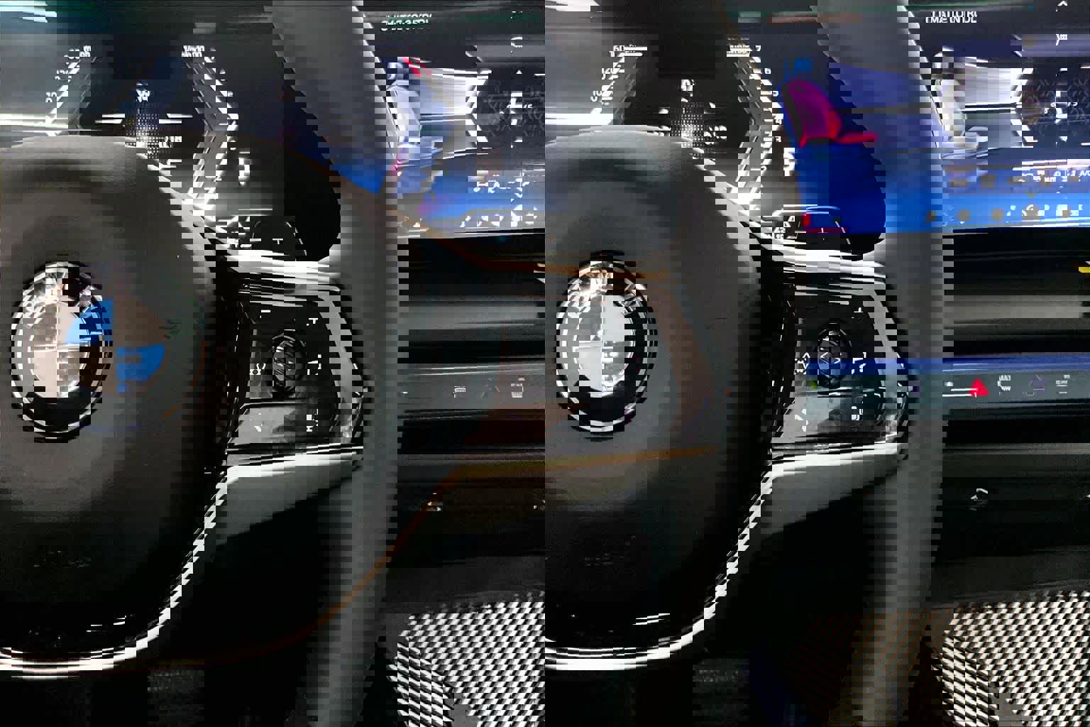 Used 2025 BMW X3 xDrive30i w/ Premium Package image 21