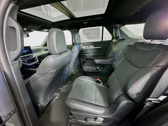 New 2025 Ford Explorer ST image 30