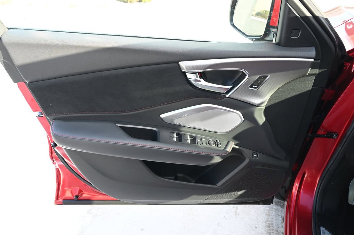 Used 2023 Acura RDX A-Spec image 16