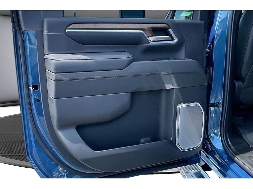 New 2026 Chevrolet Silverado 2500 High Country w/ High Country Premium Package AWD/4WD image 40