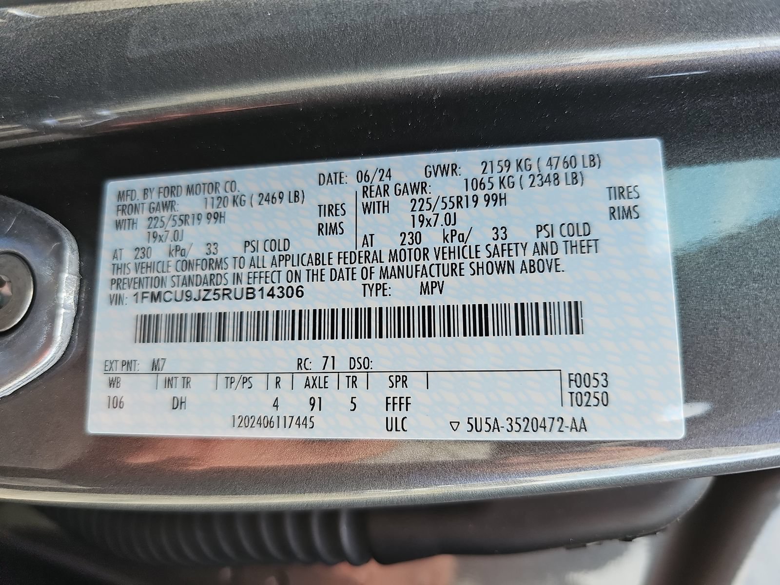 Used 2024 Ford Escape Platinum w/ Premium Technology Package AWD/4WD image 49