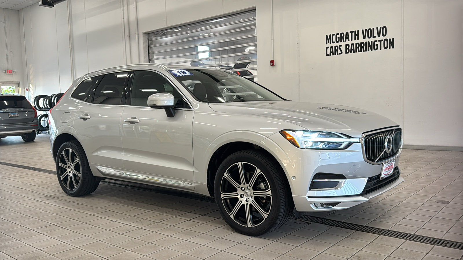 Used 2019 Volvo XC60 T5 Inscription w/ Protection Package Premier AWD/4WD image 3