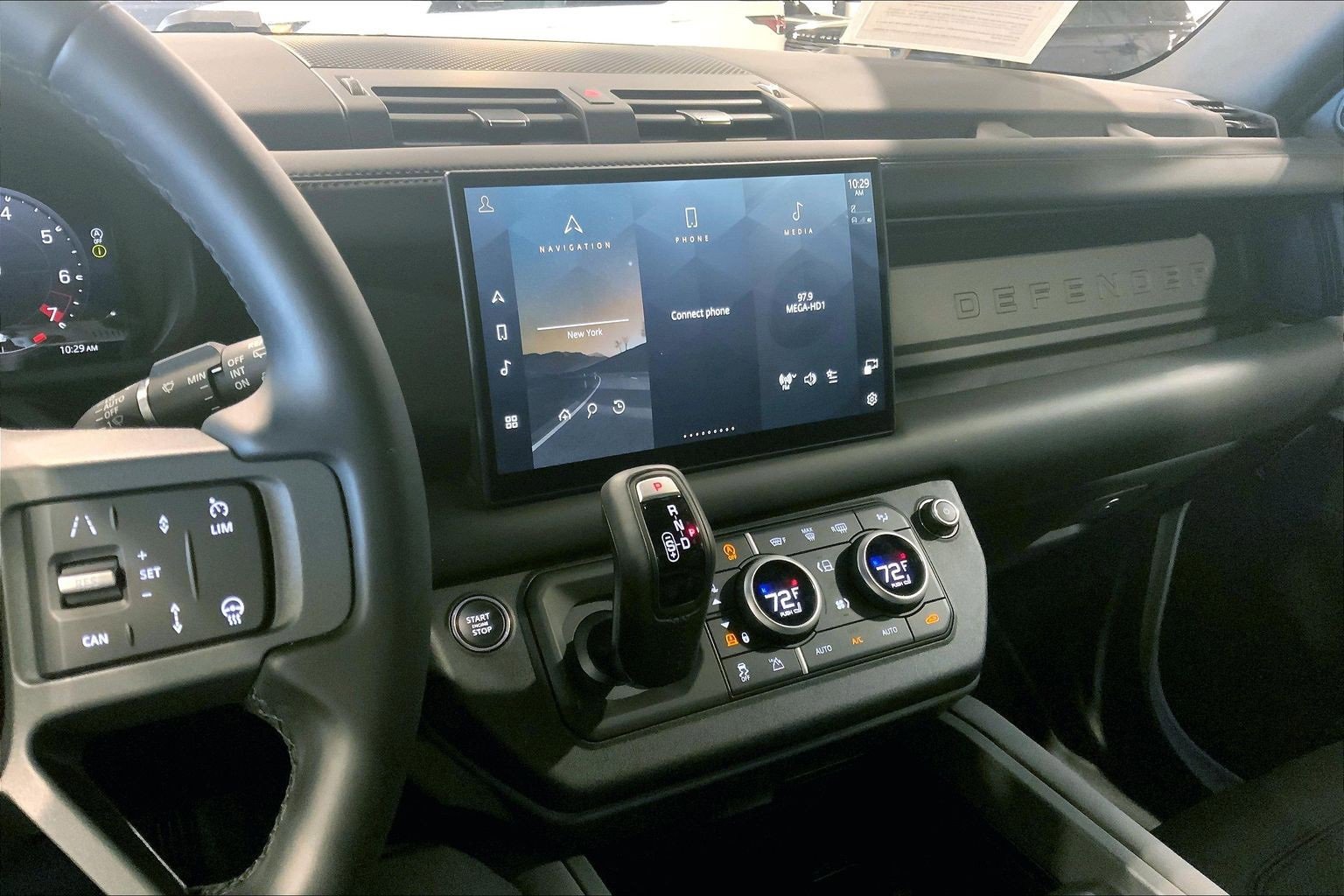 Used 2025 Land Rover Defender 130 S image 6