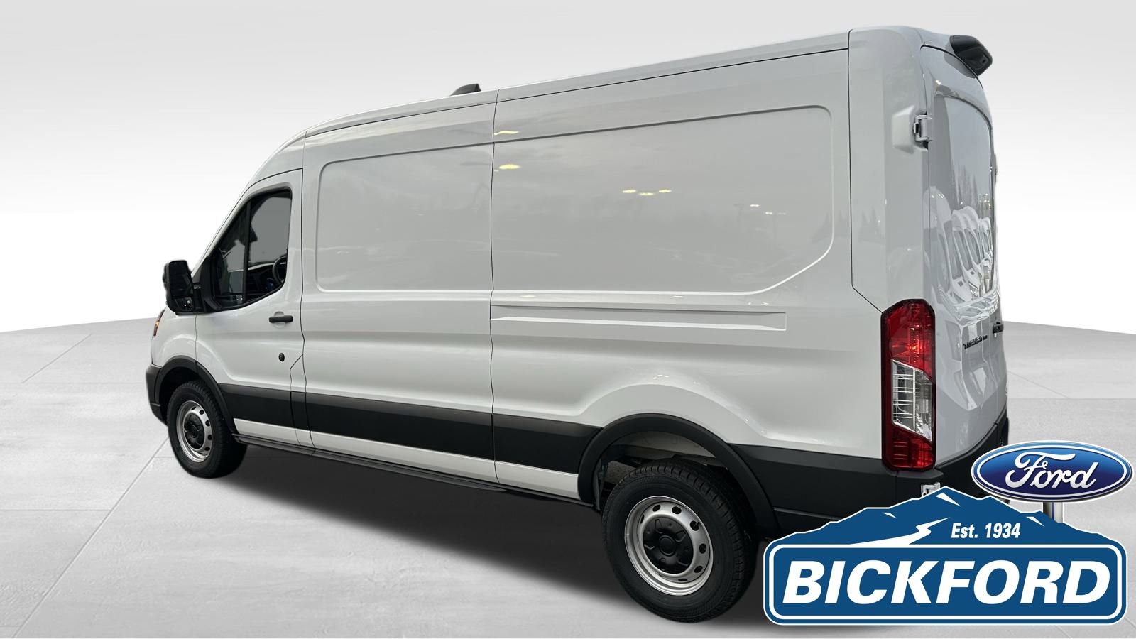 New 2026 Ford Transit 150 148 Medium Roof w/ Load Area Protection Package RWD image 8