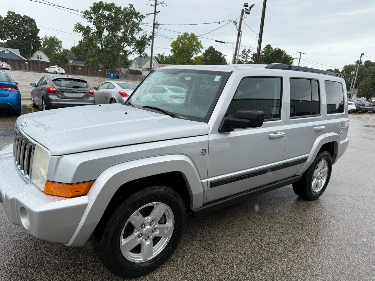 Used 2007 Jeep Commander Sport w/ Trailer Tow Group IV AWD/4WD image 5