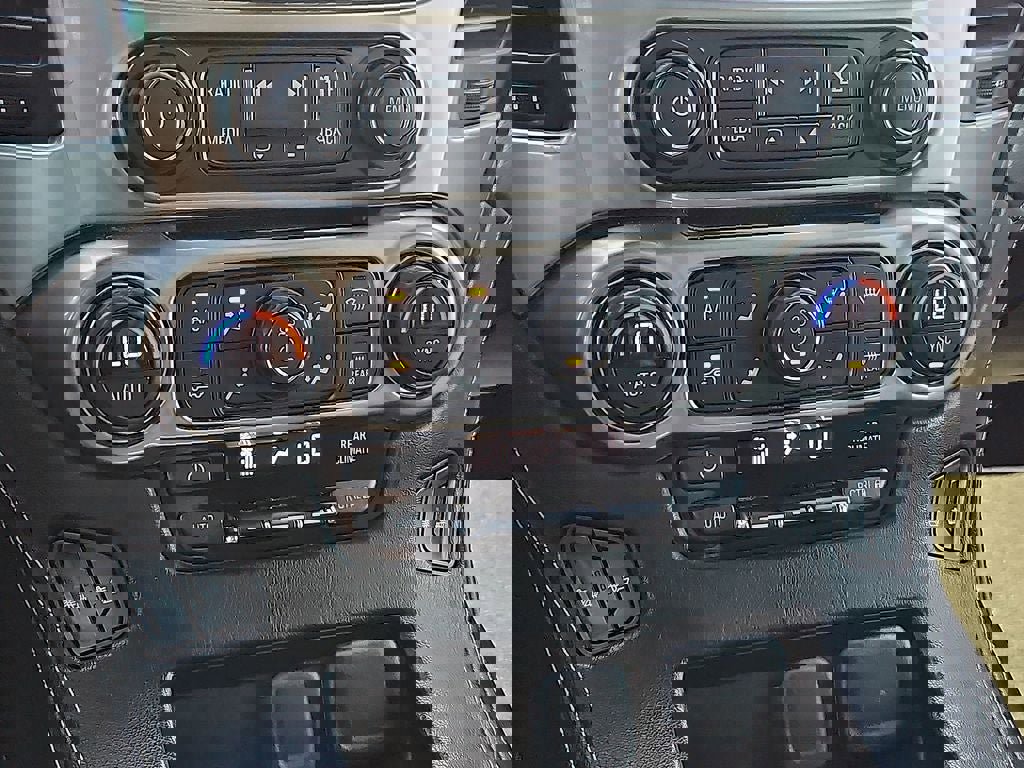 Used 2017 Chevrolet Tahoe LT image 28