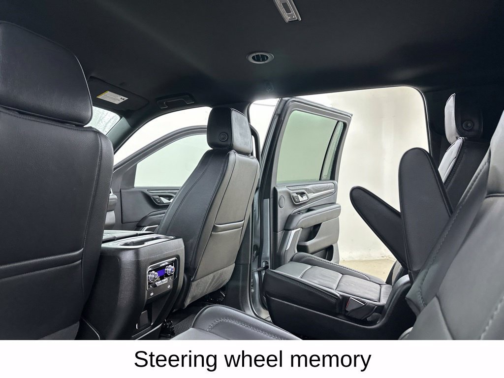 Used 2024 GMC Yukon XL Denali AWD/4WD image 31