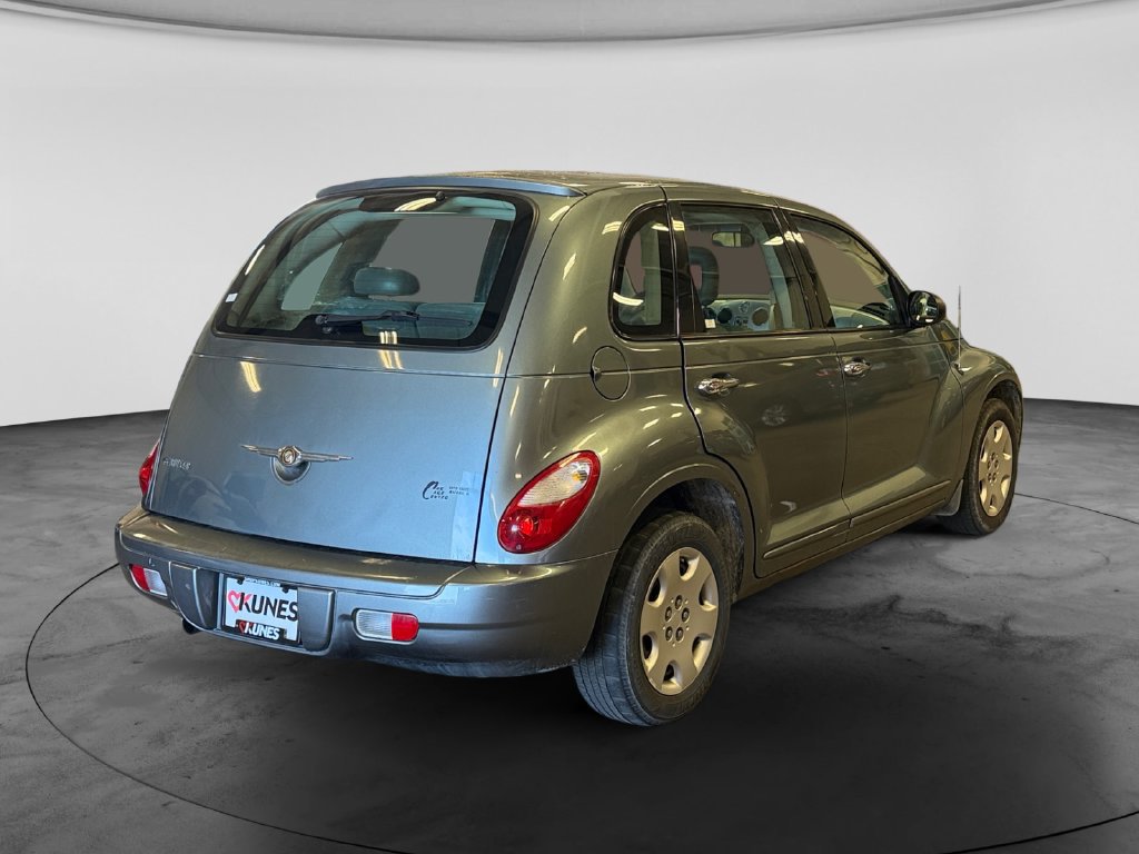 Used 2008 Chrysler PT Cruiser FWD image 8