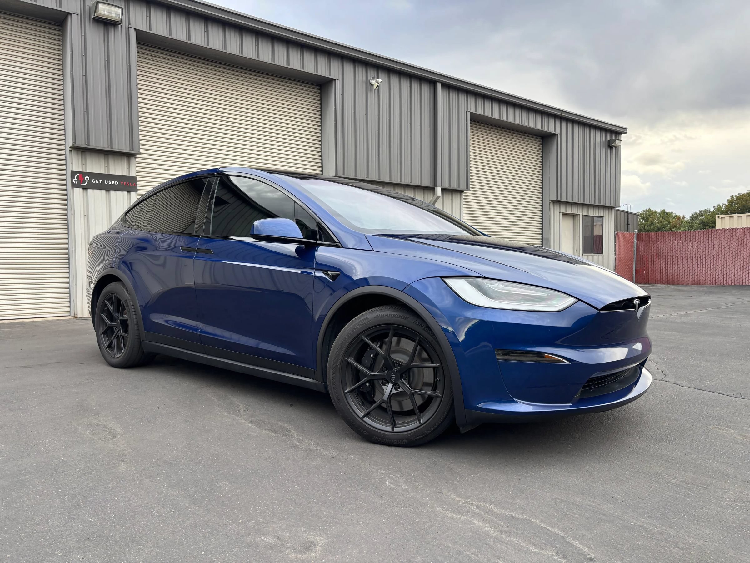 Used 2023 Tesla Model X AWD/4WD image 3