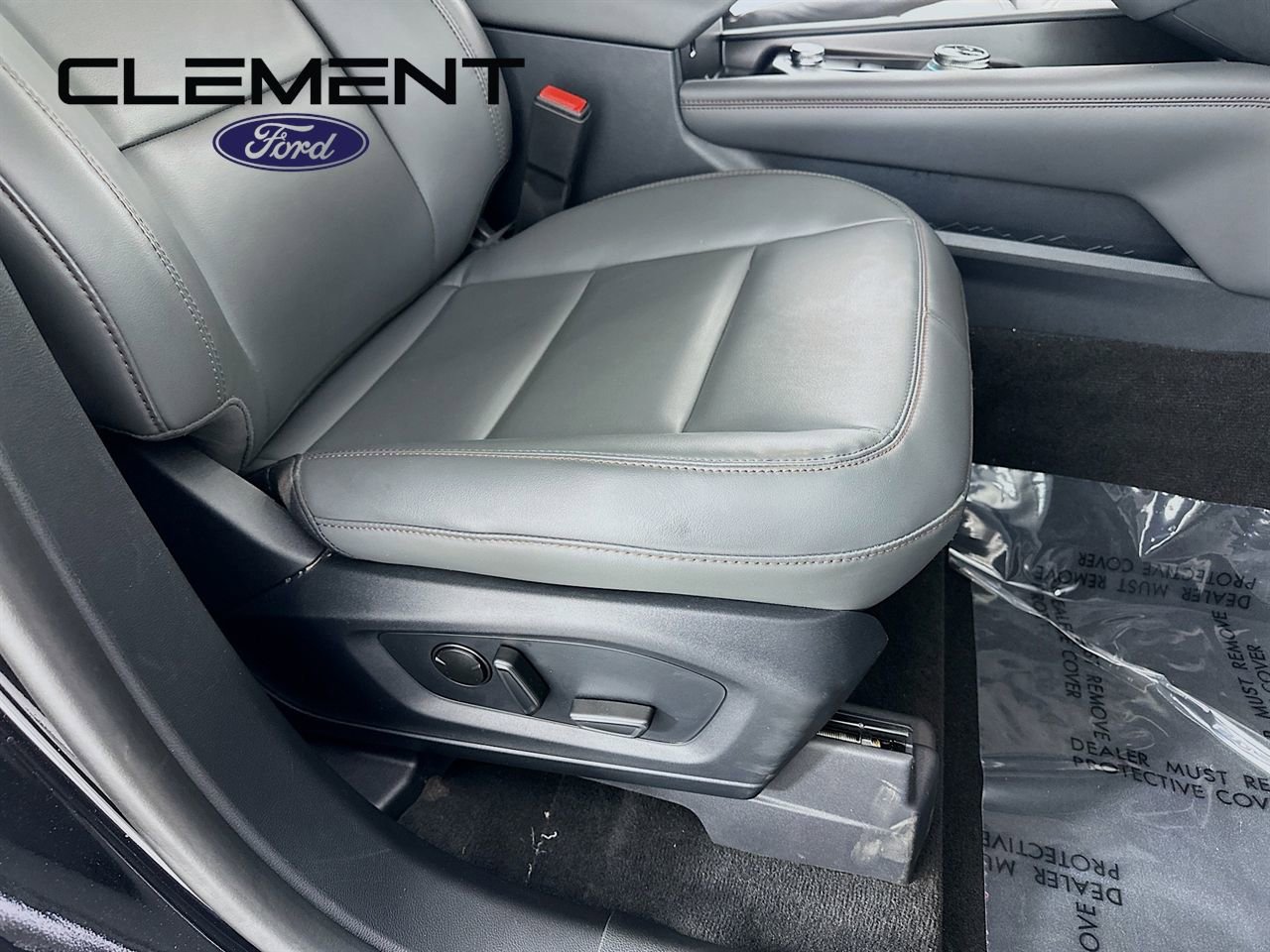 New 2026 Ford Explorer Active w/ Active Comfort Package image 31