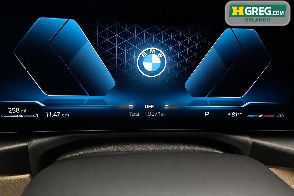 Used 2025 BMW 330i Sedan w/ Convenience Package RWD image 10