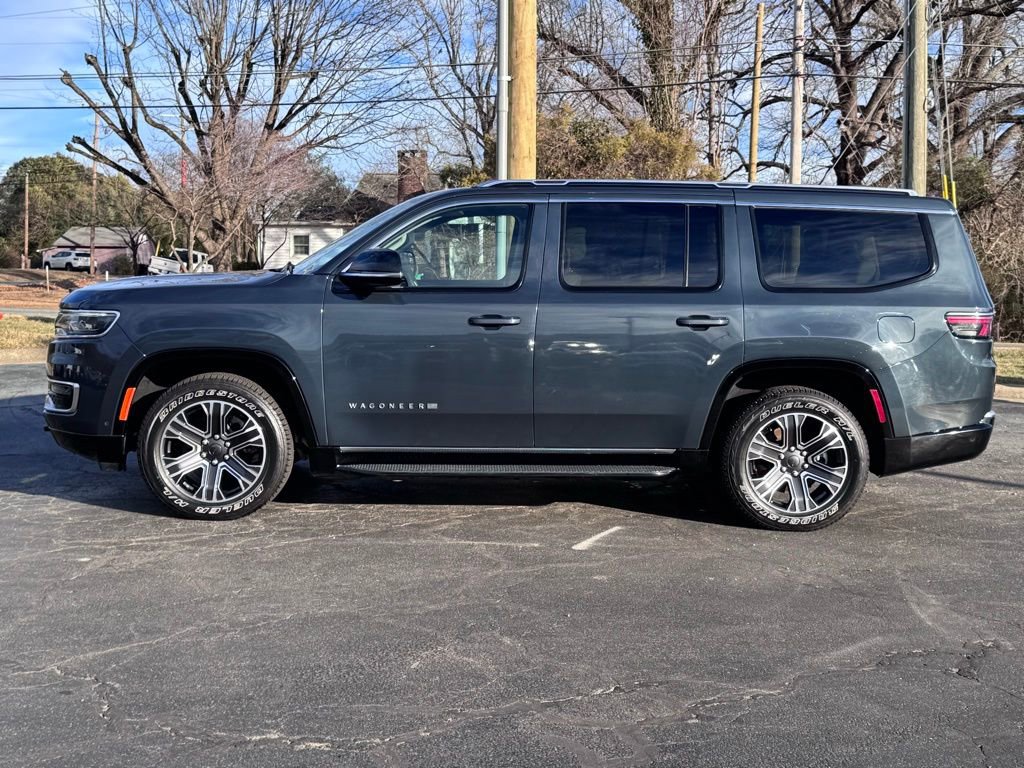 Used 2023 Jeep Wagoneer 4WD w/ Premium Group I image 3
