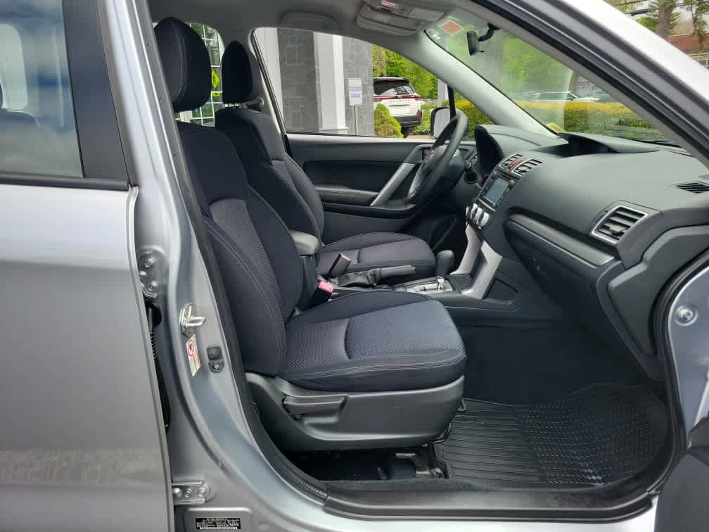 Used 2016 Subaru Forester 2.5i AWD/4WD image 24