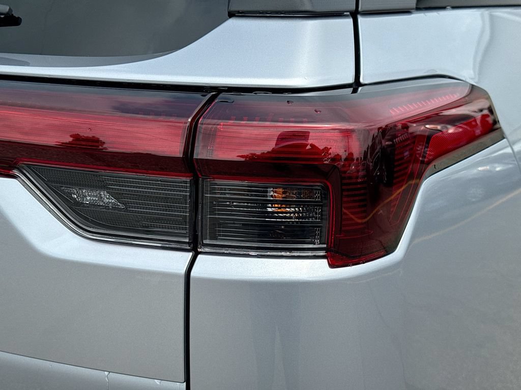 New 2026 Subaru Outback Limited AWD/4WD image 35