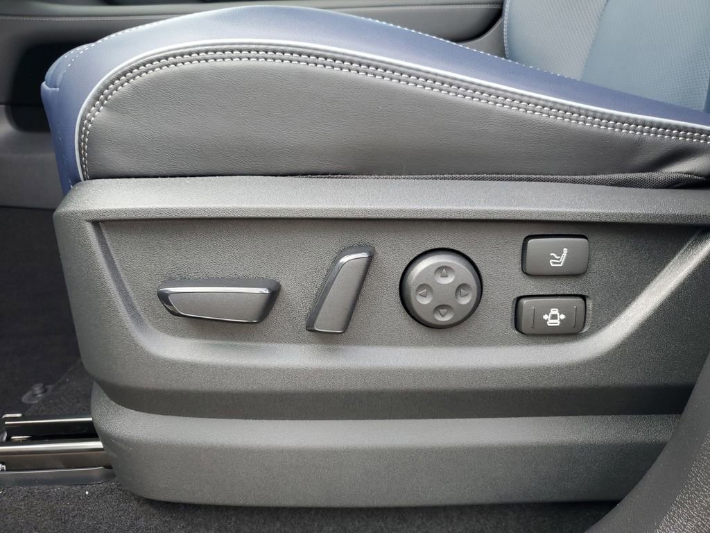 New 2026 INFINITI QX80 4WD w/ Sport Exterior Package image 13