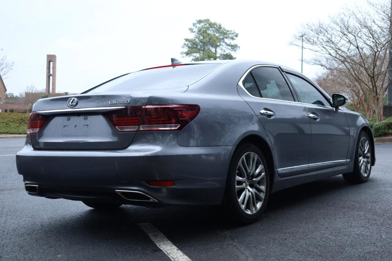 Used 2017 Lexus LS 460 w/ Comfort Package image 4