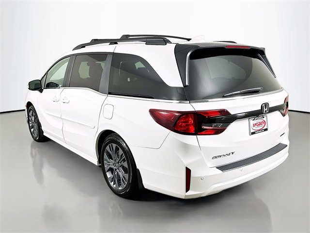 Certified 2026 Honda Odyssey Touring image 18