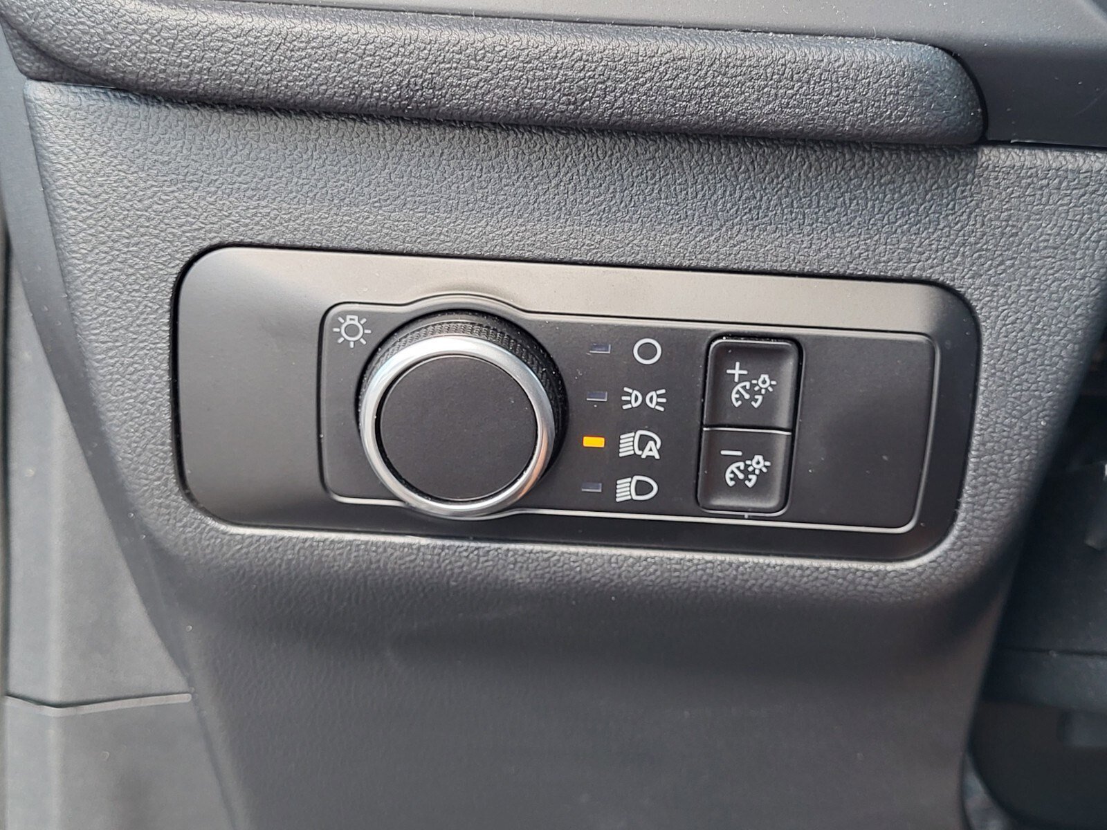 Used 2025 Ford Escape ST-Line FWD image 23