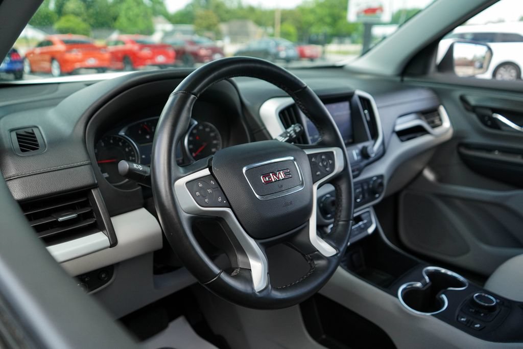 Used 2024 GMC Terrain SLT FWD image 5