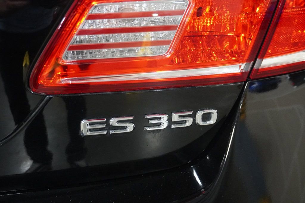 Used 2011 Lexus ES 350 image 11