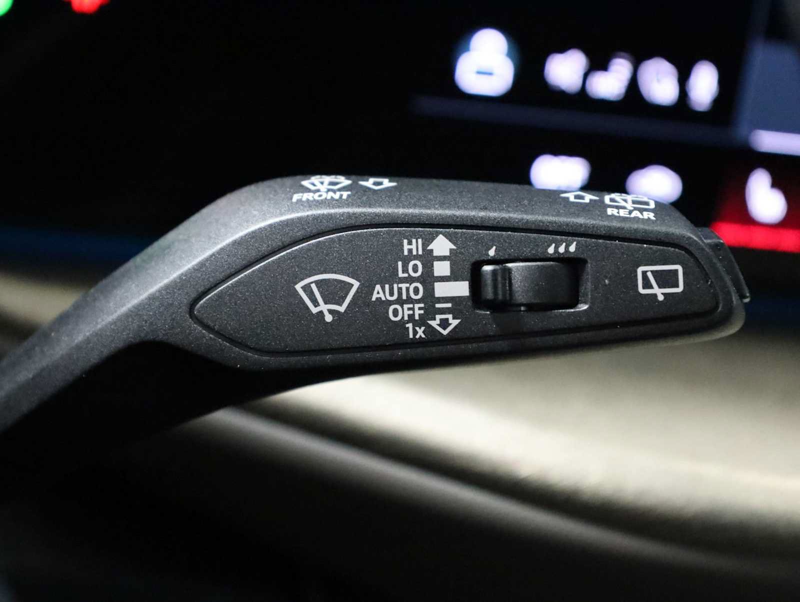 Certified 2025 Audi Q5 Premium Plus AWD/4WD image 28