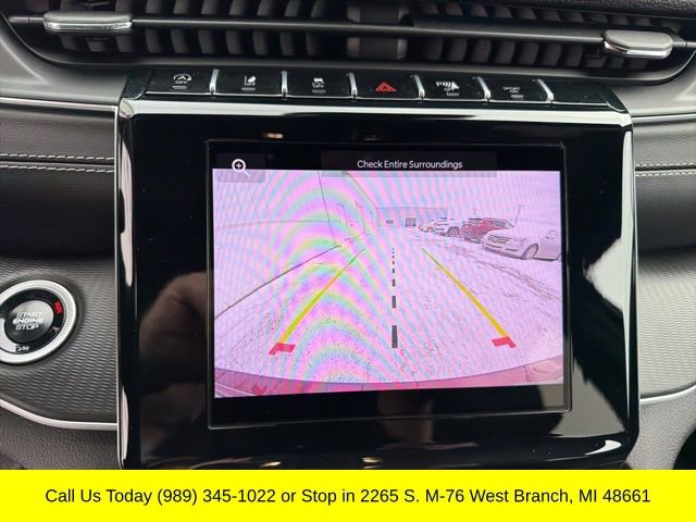 Used 2025 Jeep Grand Cherokee Altitude image 17