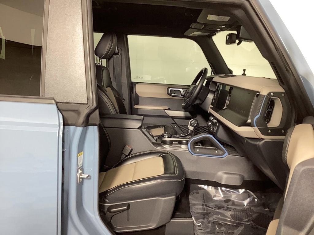 Used 2022 Ford Bronco Wildtrak image 9