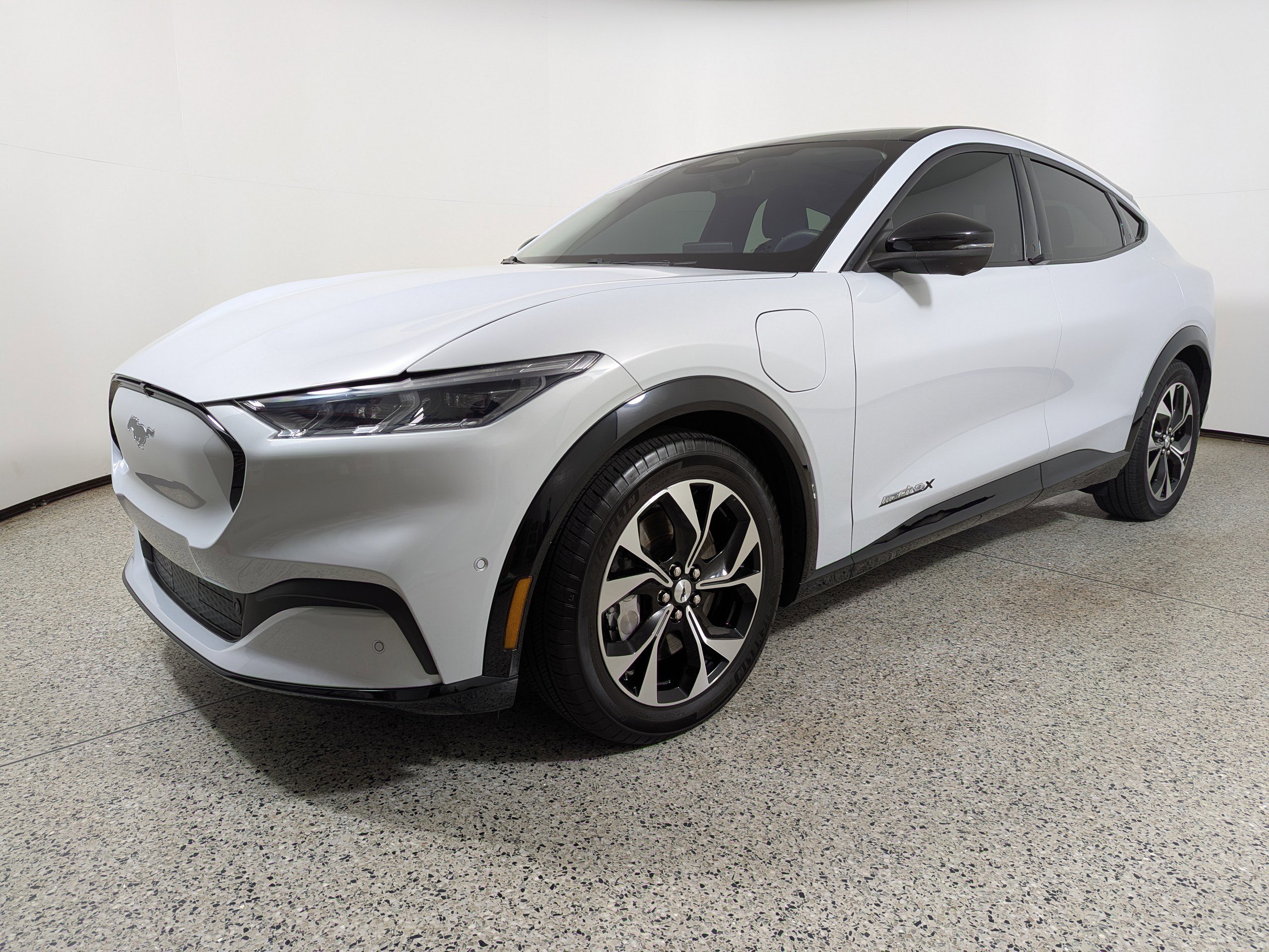 Used 2023 Ford Mustang Mach-E Premium image 3